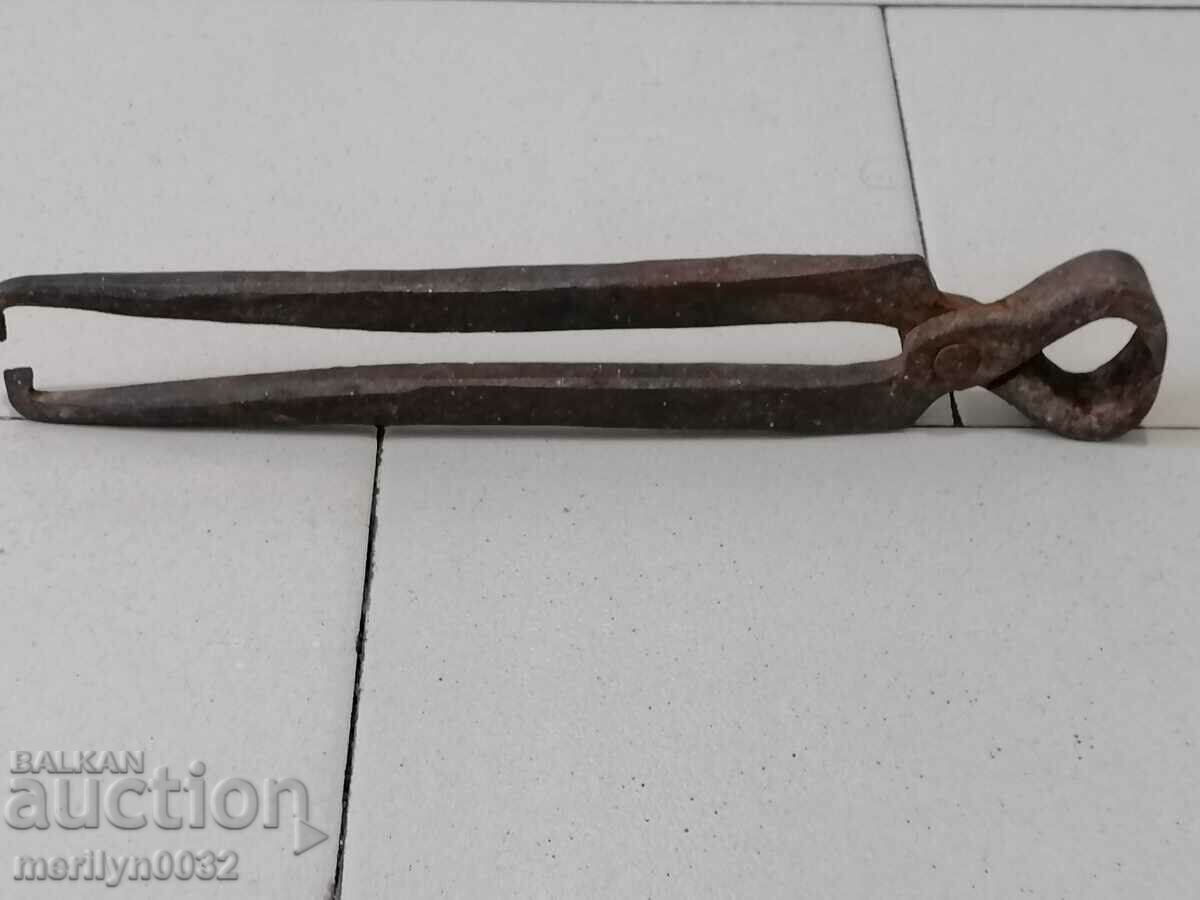 Old tongs, wrought iron, tool corpen - 5 Old tongs, wrought iron, tool corpen - 5