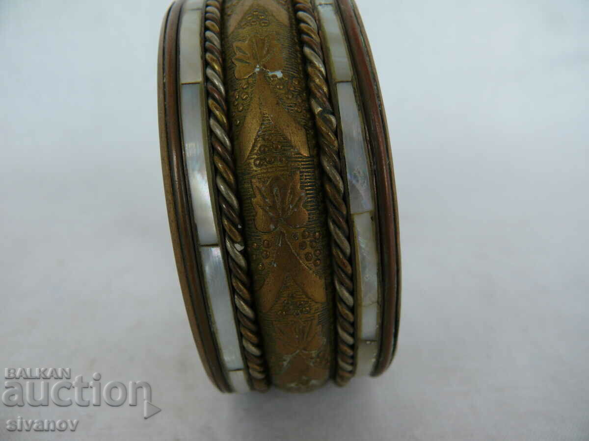 Interesting old brass bracelet with mother of pearl #1553 - 5 Interesting old brass bracelet with mother of pearl #1553 - 5