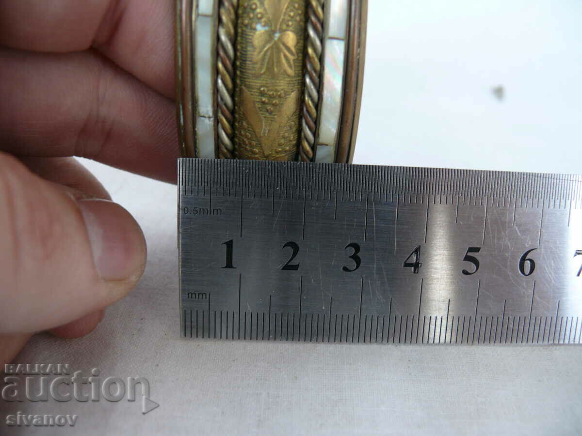 Interesting old brass bracelet with mother of pearl #1553 - 6 Interesting old brass bracelet with mother of pearl #1553 - 6