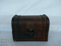 Old wooden box #1567