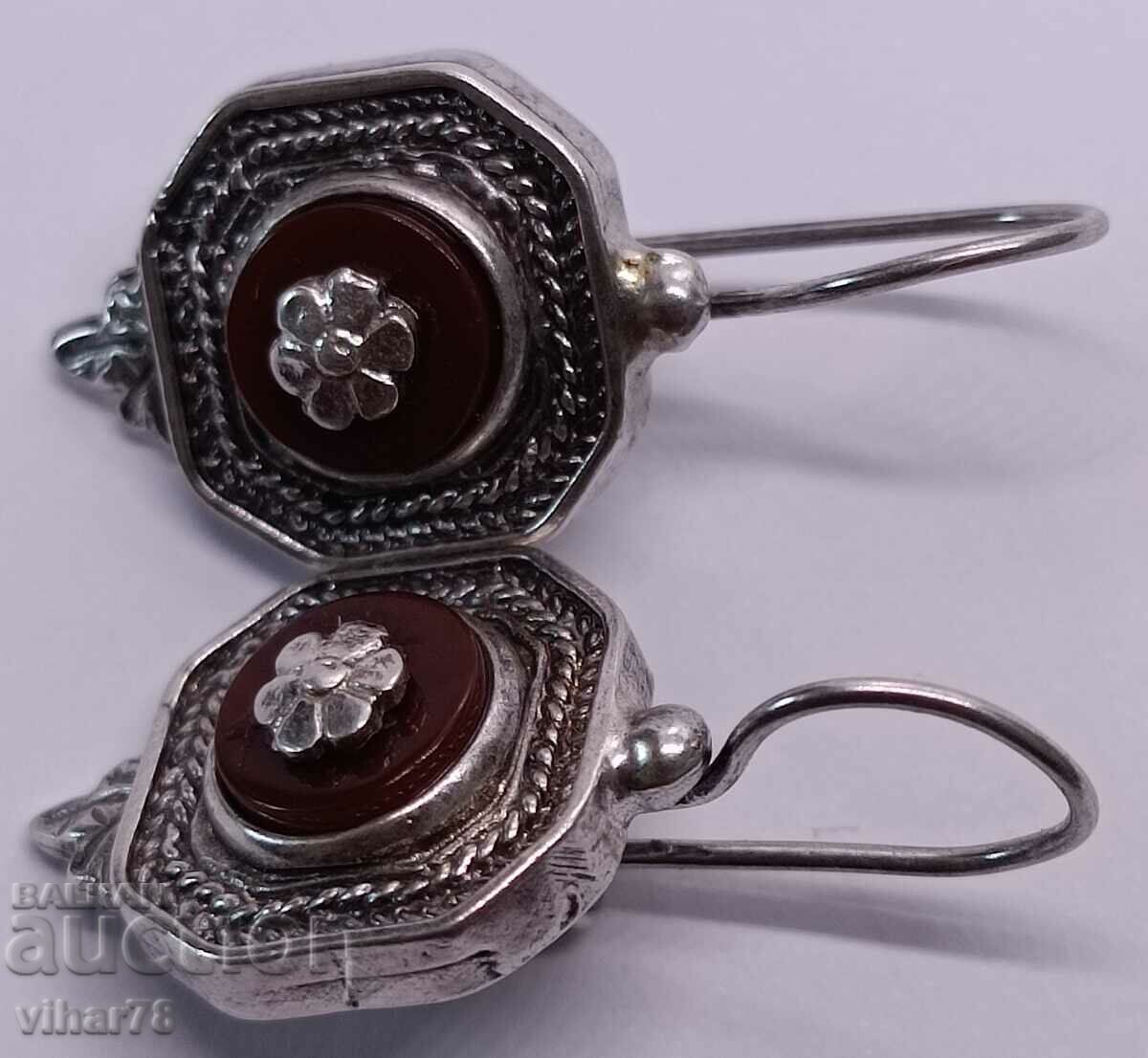 Silver earrings with price 99.99 BGN | € 51.12 Silver earrings with price 99.99 BGN | € 51.12