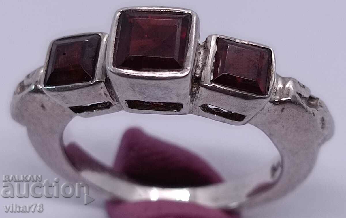 Silver ring with garnet with price 129.99 BGN | € 66.46 Silver ring with garnet with price 129.99 BGN | € 66.46