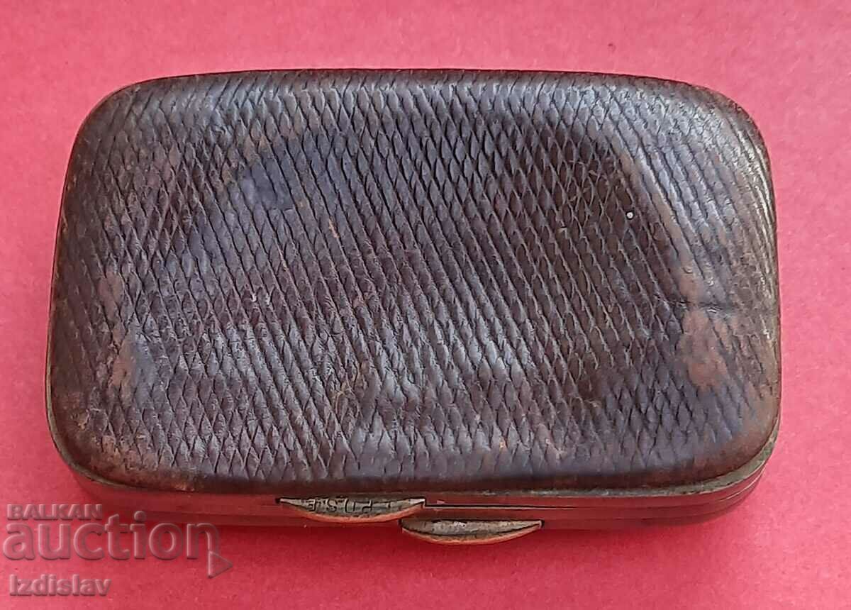 Delivery of Vintage French leather purse 1878 for Napoleons