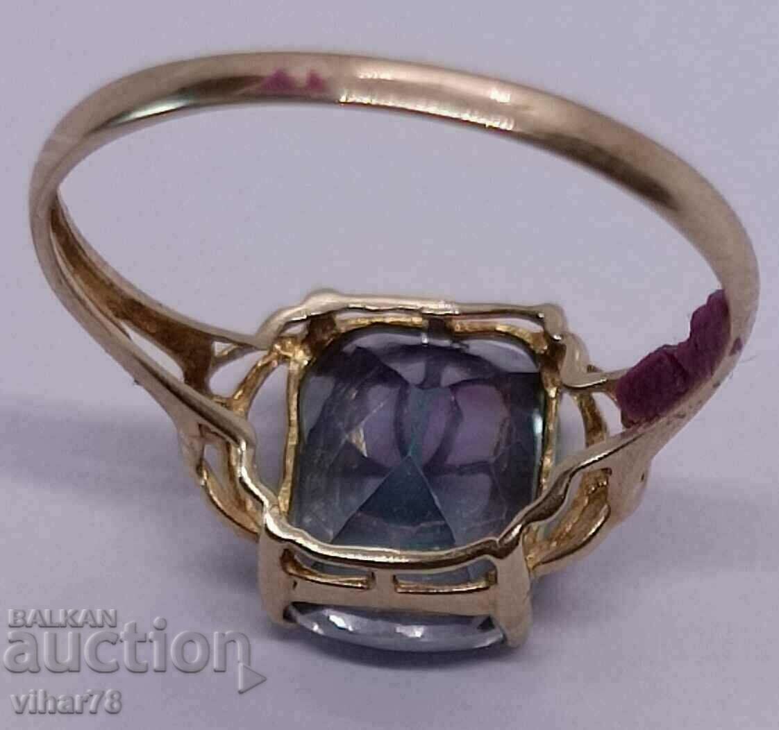 10 carat gold ring with mastic topaz and two diamonds - 7 10 carat gold ring with mastic topaz and two diamonds - 7