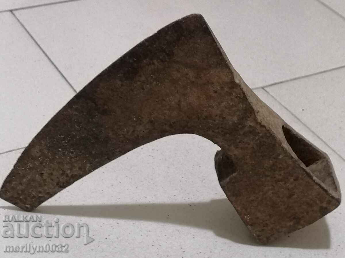 Old ax ax saber blade without sap with price 69.00 BGN | € 35.28