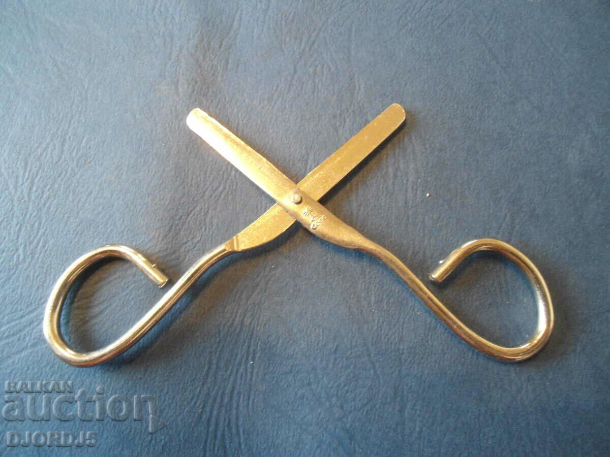 Old scissors, marked COCO with price 5.00 BGN | € 2.56 Old scissors, marked COCO with price 5.00 BGN | € 2.56