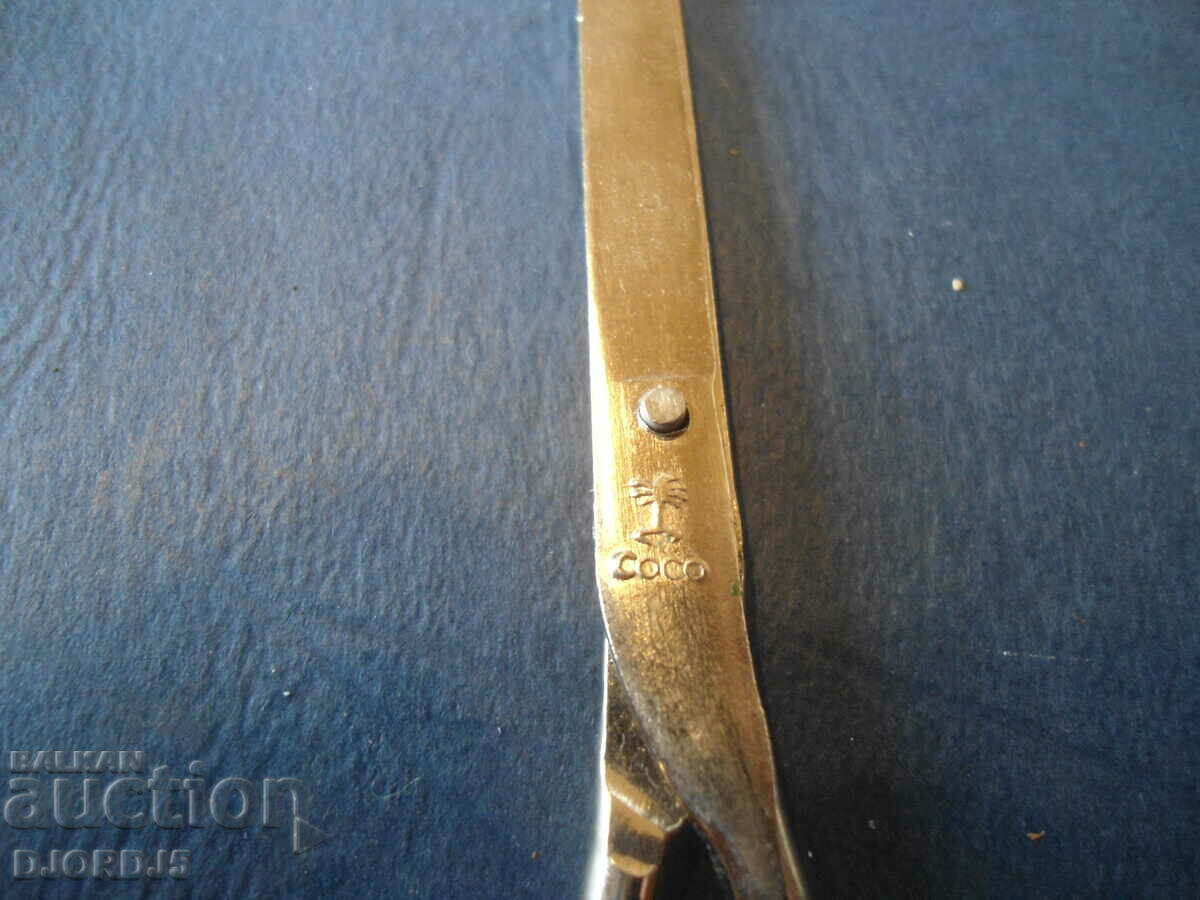 Auction Old scissors, marked COCO Auction Old scissors, marked COCO