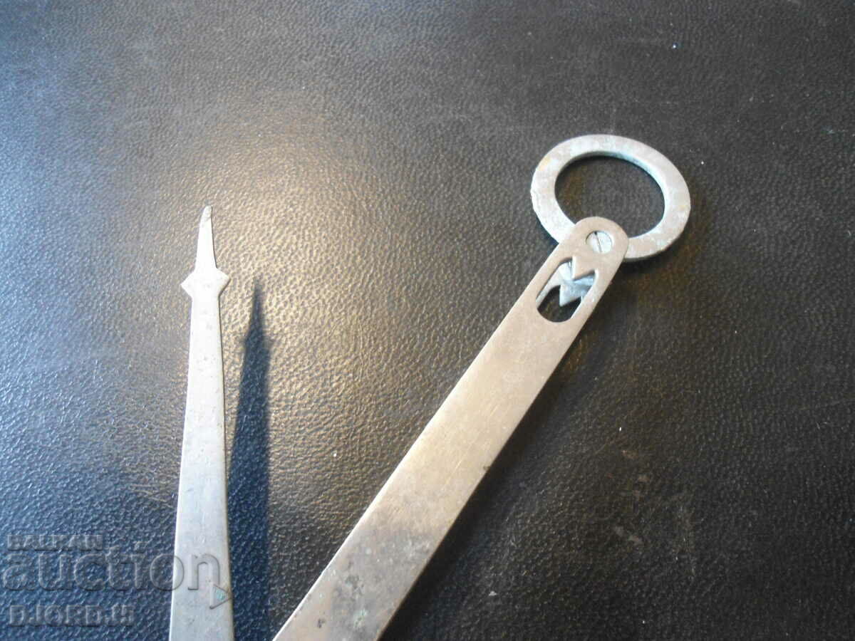 Old scale, markings - 6 Old scale, markings - 6