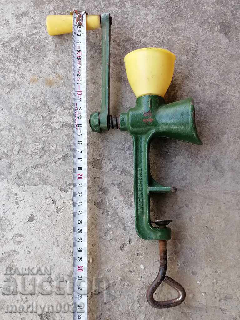 Romanian grinder for walnuts and nuts machine 60s with price 42.00 BGN | € 21.47 Romanian grinder for walnuts and nuts machine 60s with price 42.00 BGN | € 21.47