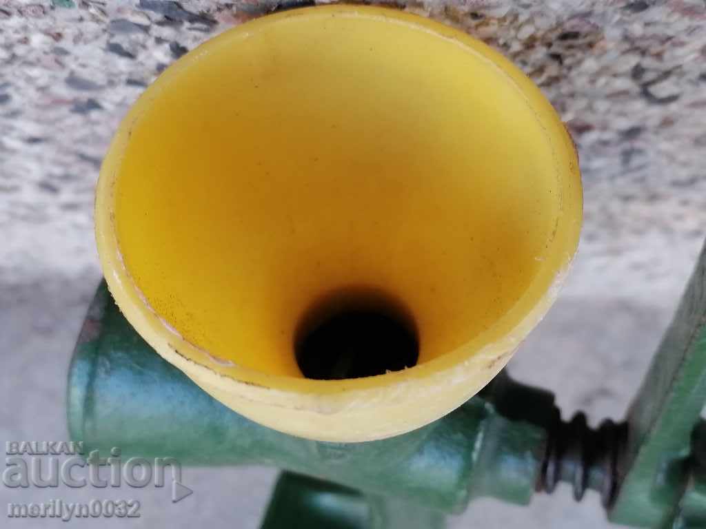 Romanian grinder for walnuts and nuts machine 60s - 7 Romanian grinder for walnuts and nuts machine 60s - 7