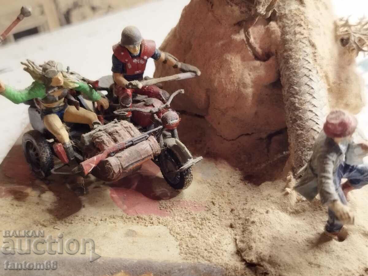 Post apocalypse diorama with price 40.00 BGN | € 20.45
