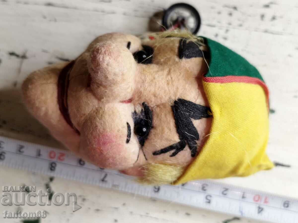 Paper mache puppet head? with price 20.00 BGN | € 10.23 Paper mache puppet head? with price 20.00 BGN | € 10.23
