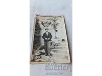 Снимка Банкя Мъж при входа на новата минерална баня 1928
