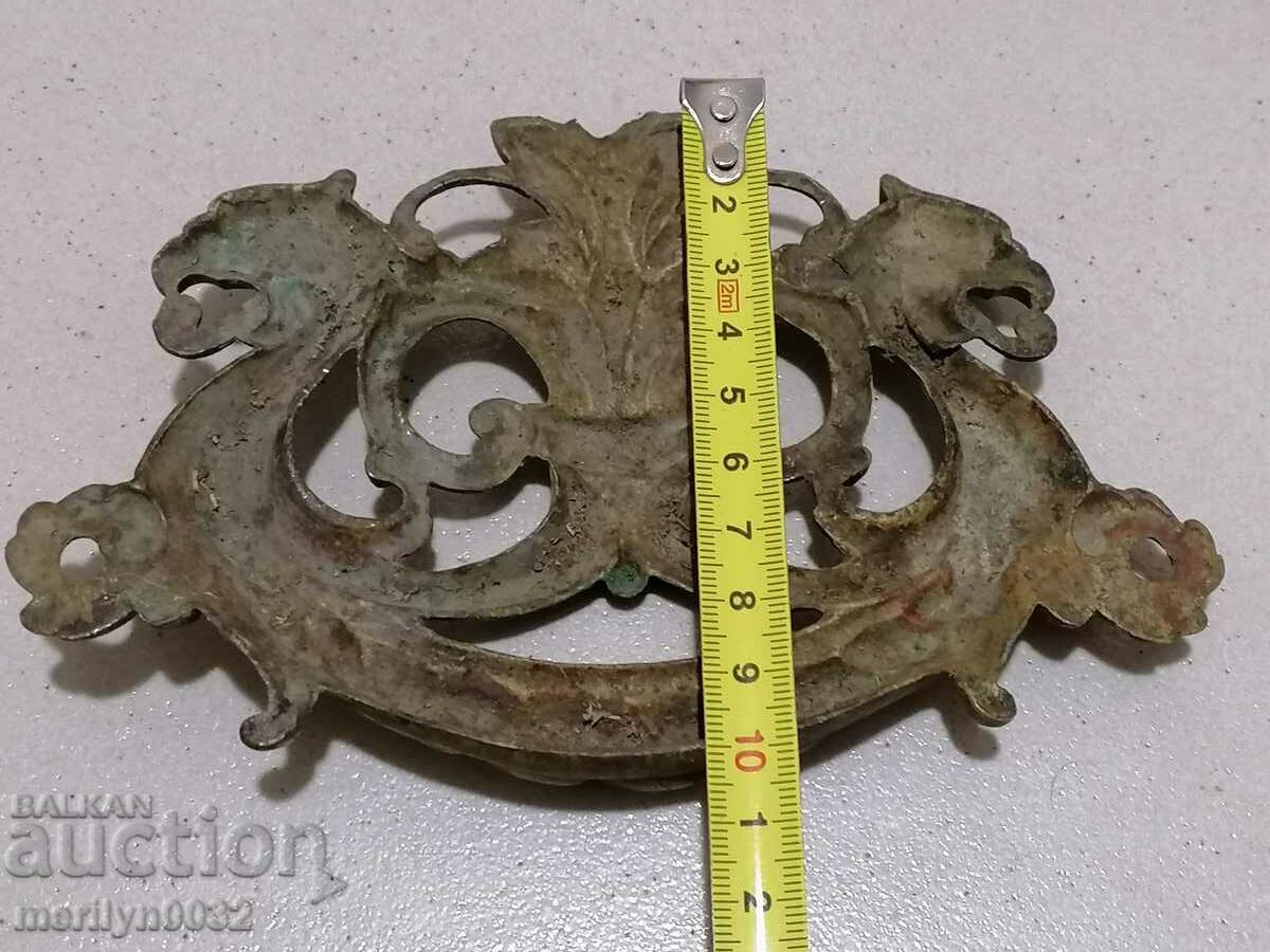 Delivery of Openwork bronze application plastic Delivery of Openwork bronze application plastic