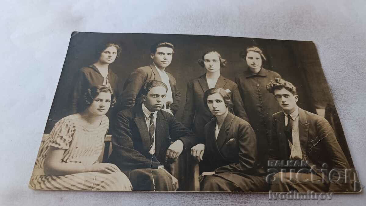 Photo Plovdiv Young men and women 1926