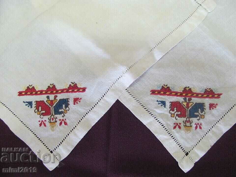 Auction  20's Cover, Square and 2 pcs. Hand Embroidered Napkins