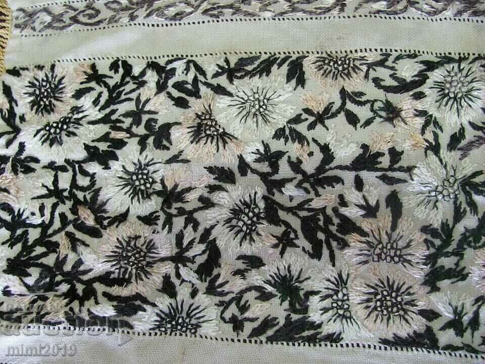 Auction Old Cover, Square hand embroidery Auction Old Cover, Square hand embroidery