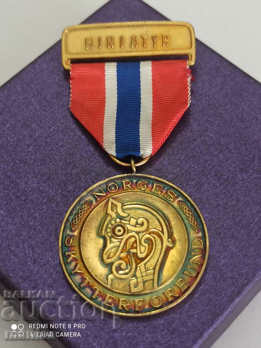 Norwegian Silver Medal with Gilt - 6 Norwegian Silver Medal with Gilt - 6