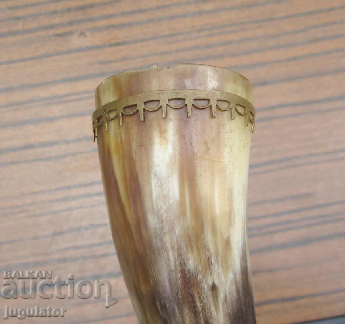 Delivery of old vintage hunting horn trophy wine glass