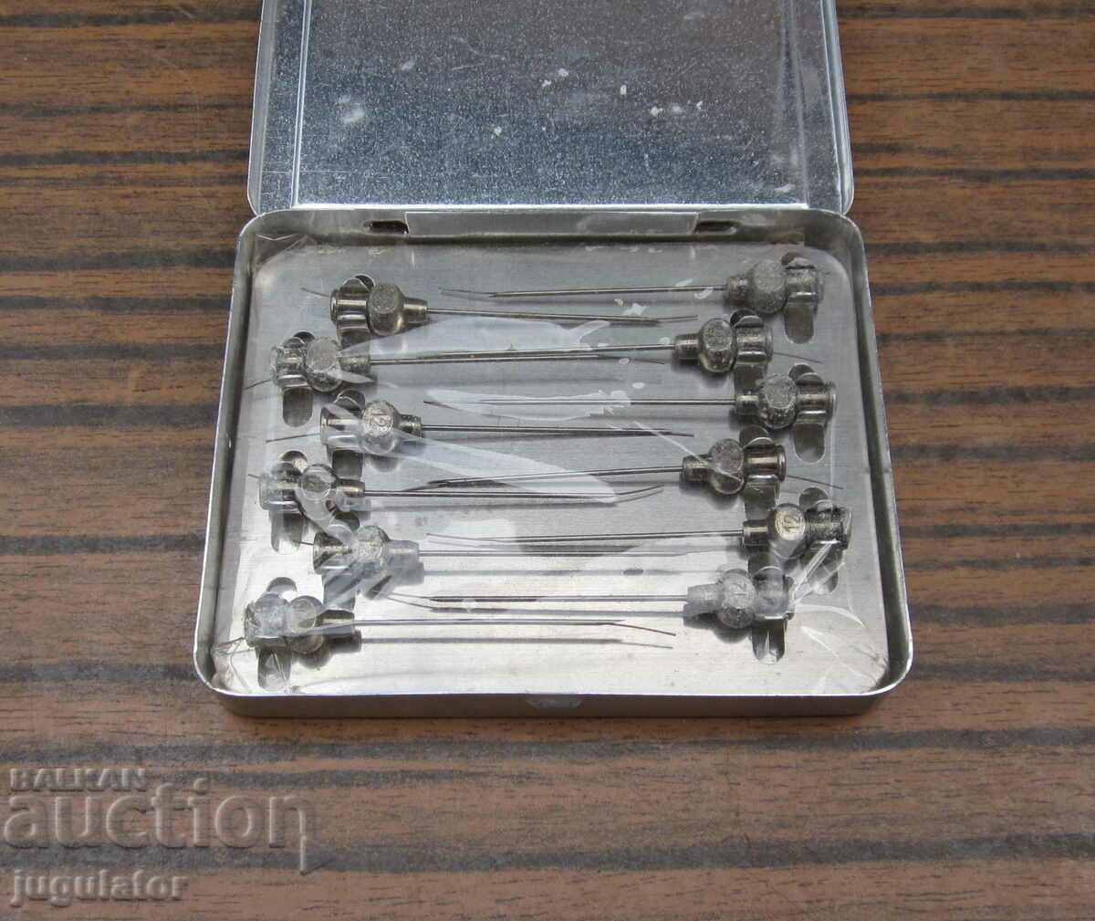 unused old German medical needles in a box - 5 unused old German medical needles in a box - 5