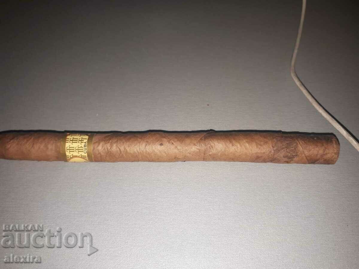 Auction collector's Cuban cigar Auction collector's Cuban cigar
