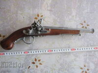 Flintlock pistol 1760 replica