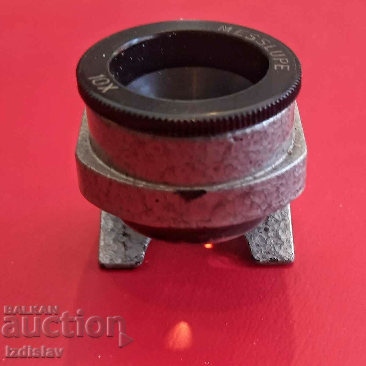 Auction Small device, magnifier with original leather case Auction Small device, magnifier with original leather case