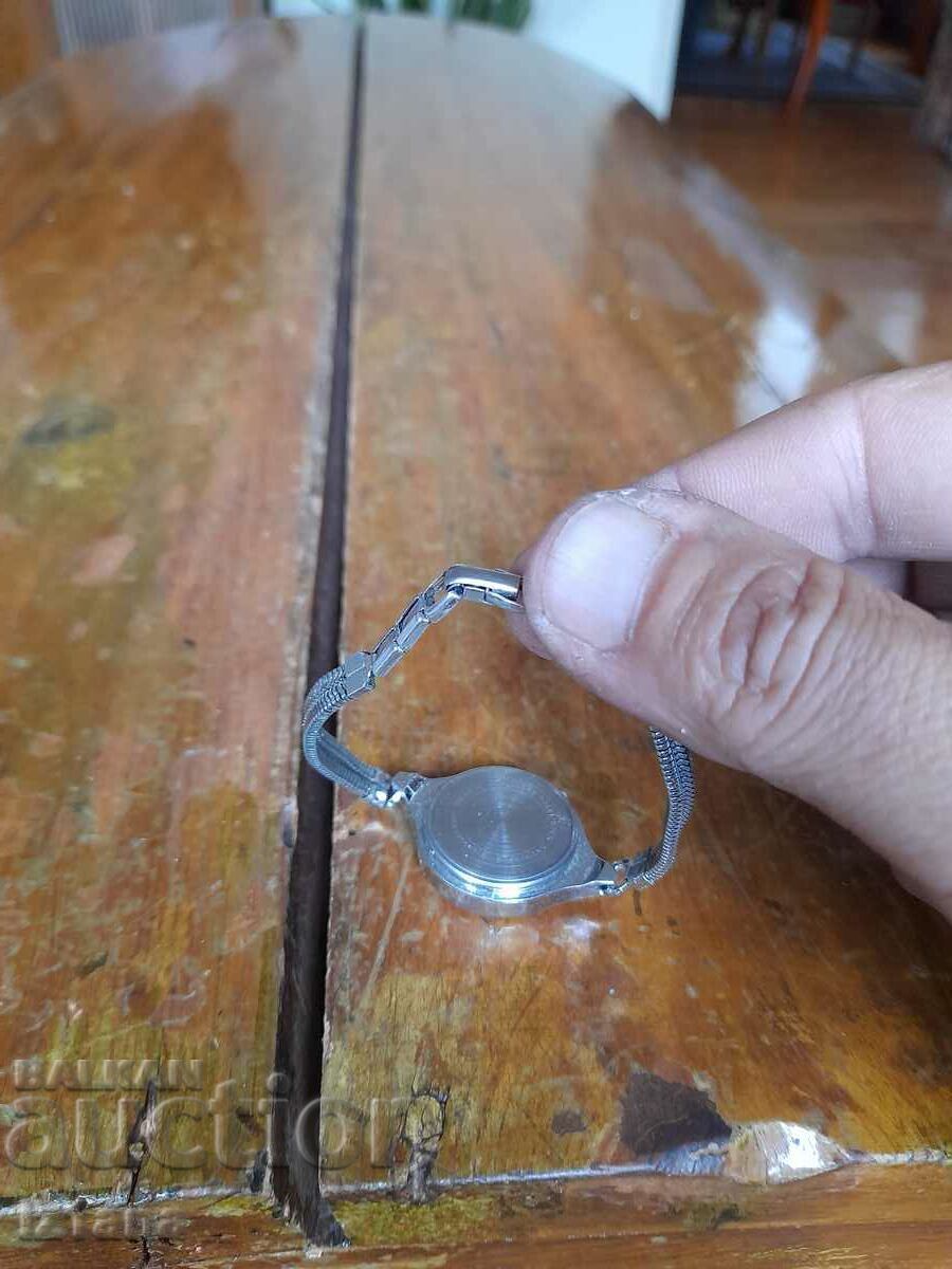 Аукцион Стар електронен часовник Atron Аукцион Стар електронен часовник Atron