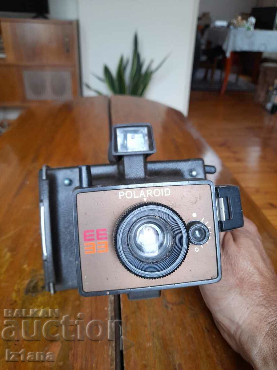 Old Polaroid EE33 camera with price 75.00 BGN | € 38.35 Old Polaroid EE33 camera with price 75.00 BGN | € 38.35