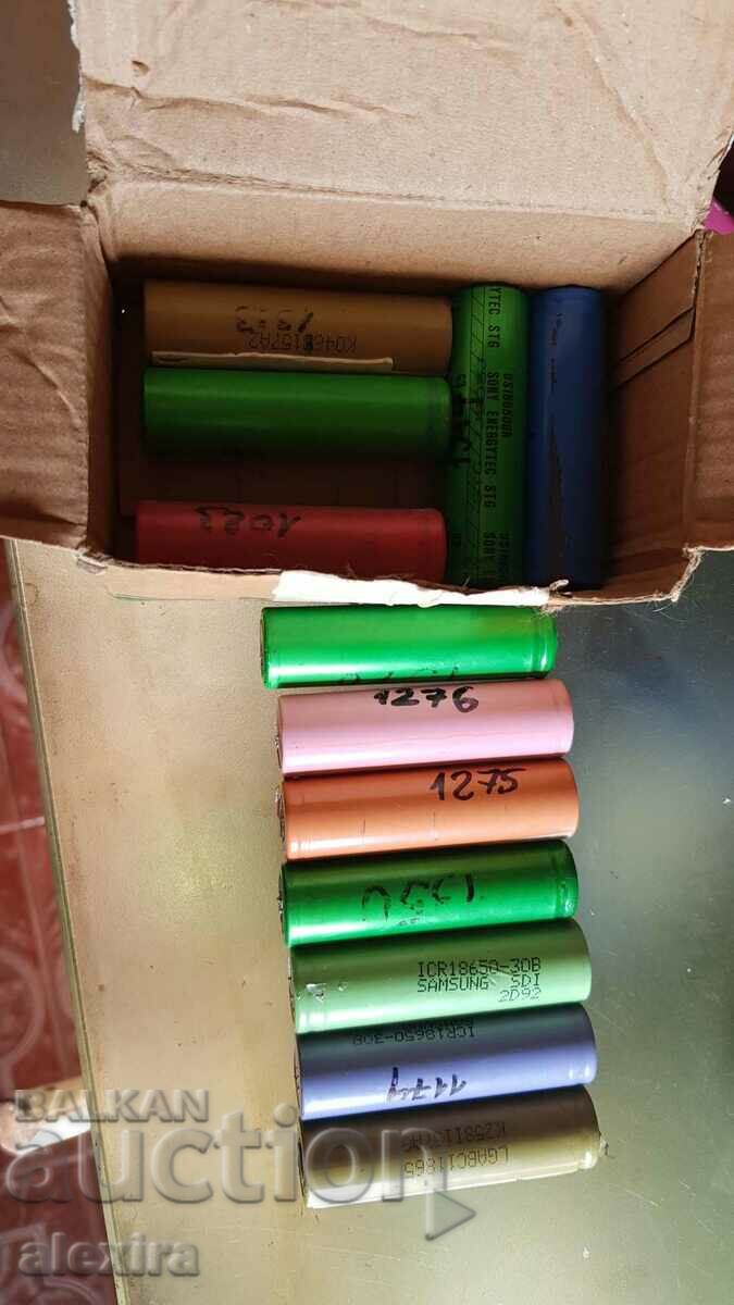 πολλές επαναφορτιζόμενες μπαταρίες με τιμή 25.00 BGN | € 12.78 πολλές επαναφορτιζόμενες μπαταρίες με τιμή 25.00 BGN | € 12.78