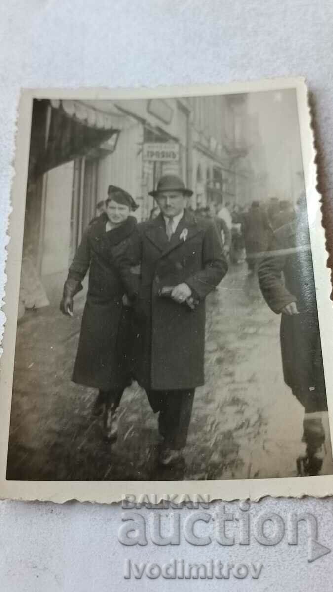 Photo Sofia Man and woman in winter coats on a walk with price 2.65 BGN | € 1.35 Photo Sofia Man and woman in winter coats on a walk with price 2.65 BGN | € 1.35