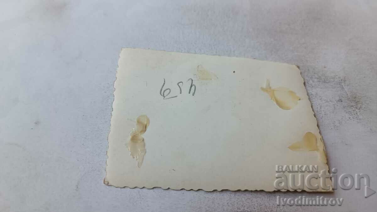 Φωτογραφία Παλιό διώροφο σπίτι με τιμή 1.45 BGN | € 0.74