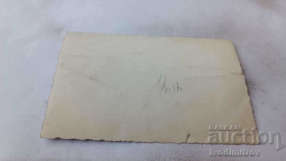 Φωτογραφία Σοφία Γυναίκα σε μια βόλτα με τιμή € 0.74 | 1.45 BGN