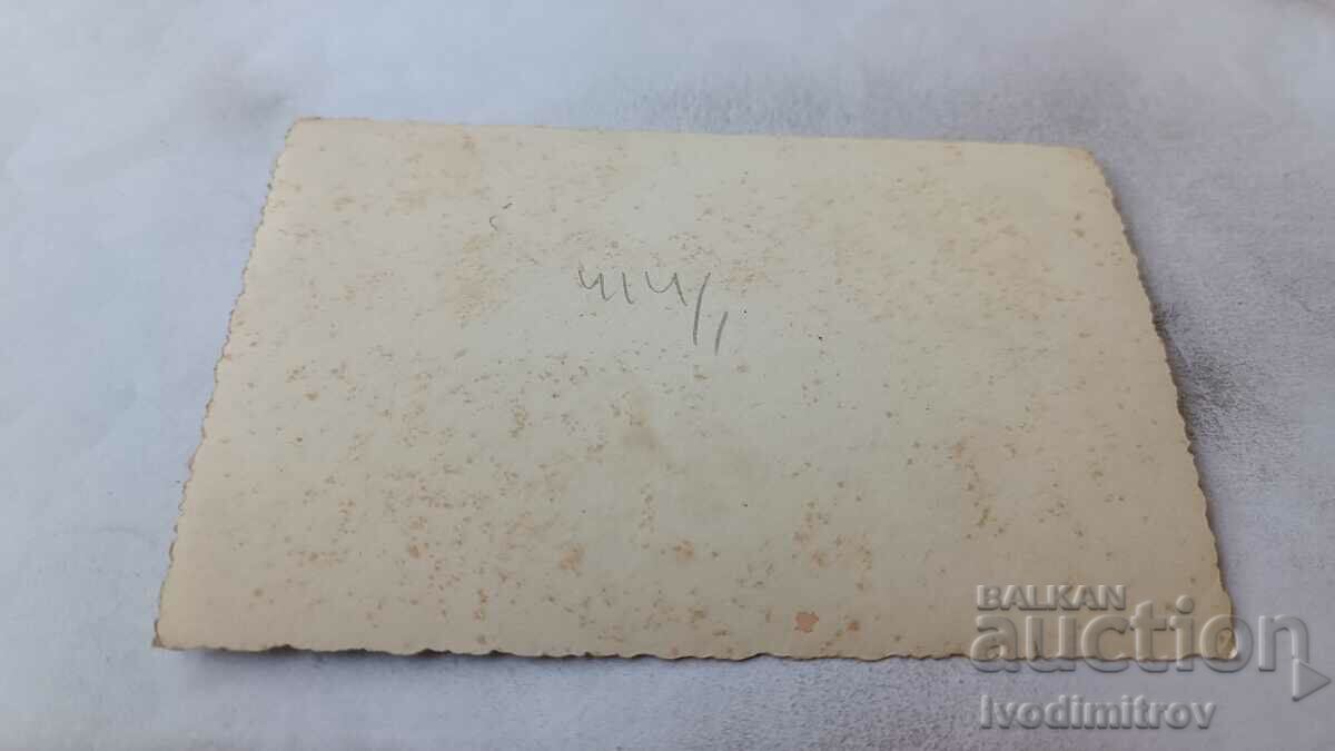 Φωτογραφία Σοφία Γυναίκα σε μια βόλτα με τιμή € 0.74 | 1.45 BGN