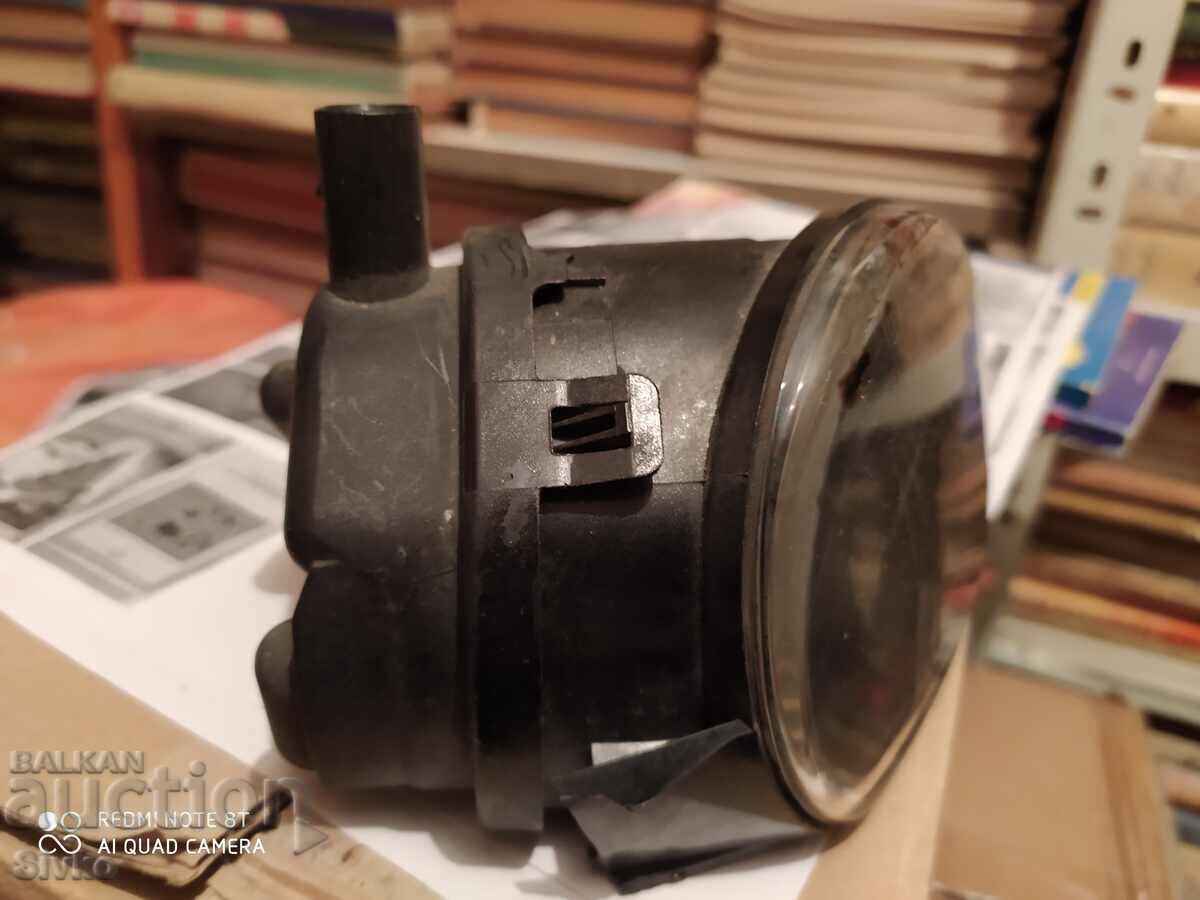 Car headlight with price 0.01 BGN | € 0.01