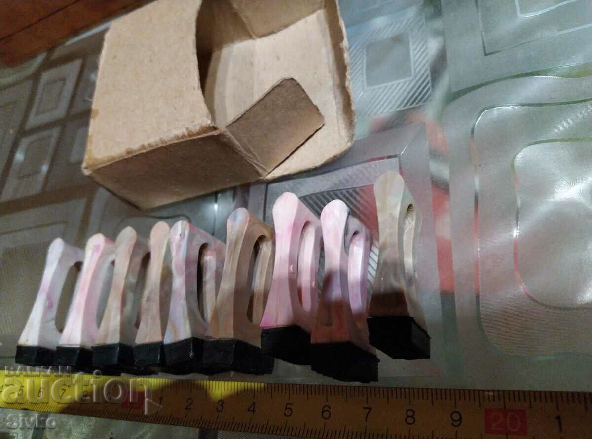 Auction A set of printable digits Auction A set of printable digits