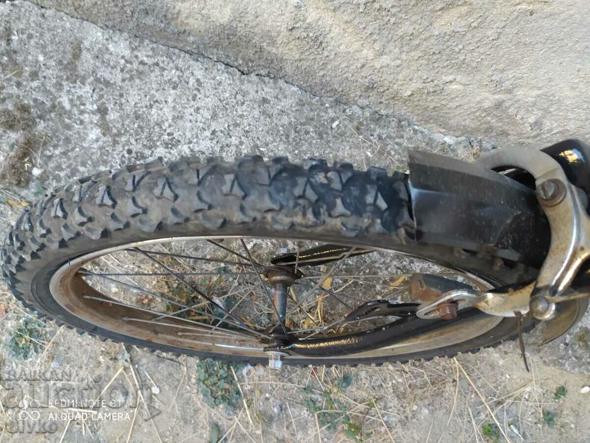 Livrarea Bicicleta Balkan neagra Livrarea Bicicleta Balkan neagra