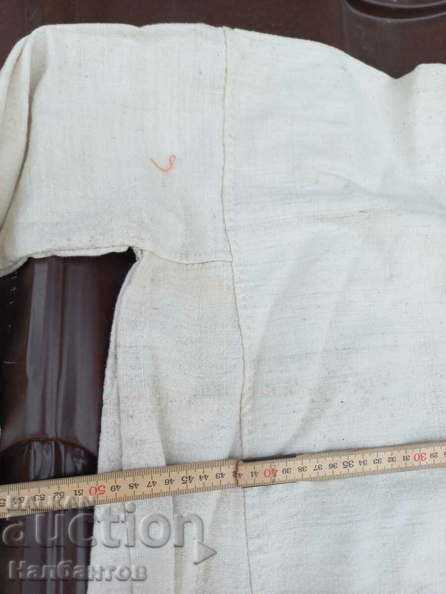 Auction OLD THRACIAN WOMEN'S SHIRT WEAR Auction OLD THRACIAN WOMEN'S SHIRT WEAR