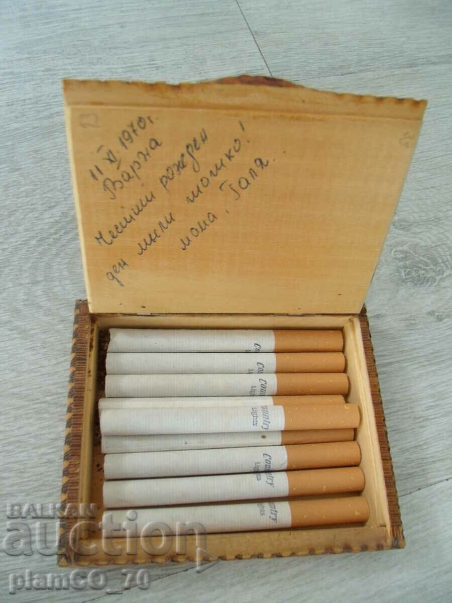 No.*7134 old wooden box / snuffbox with price 15.00 BGN | € 7.67 No.*7134 old wooden box / snuffbox with price 15.00 BGN | € 7.67