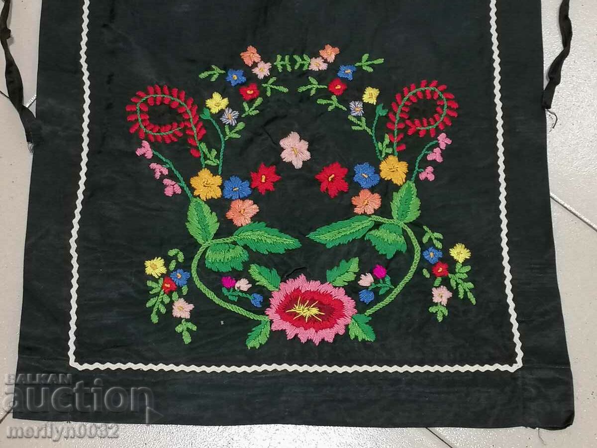 Old children's embroidered embroidered apron costume with price 67.00 BGN | € 34.26 Old children's embroidered embroidered apron costume with price 67.00 BGN | € 34.26