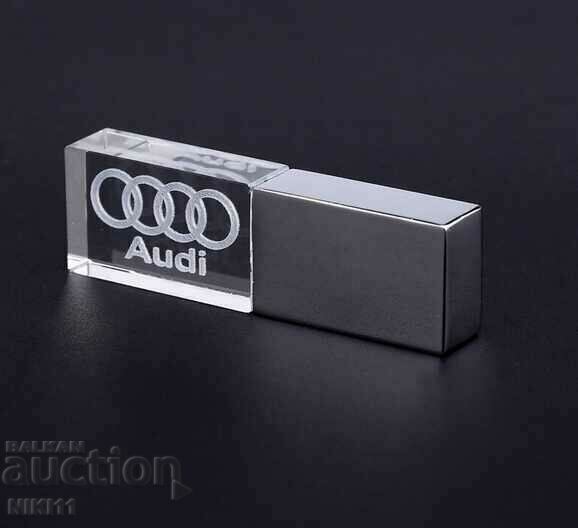 Licitație 32 GB Bliț luminos Audi, Audi