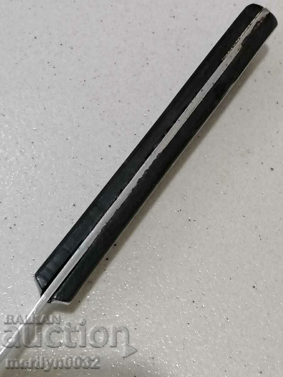 Livrarea Cuțit soc vechi cu chereni de la lama pumnalului Catalin NRB