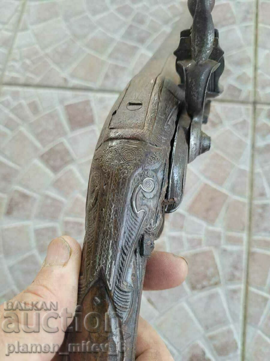 Auction gun, pishtov, flint, euzalia Auction gun, pishtov, flint, euzalia