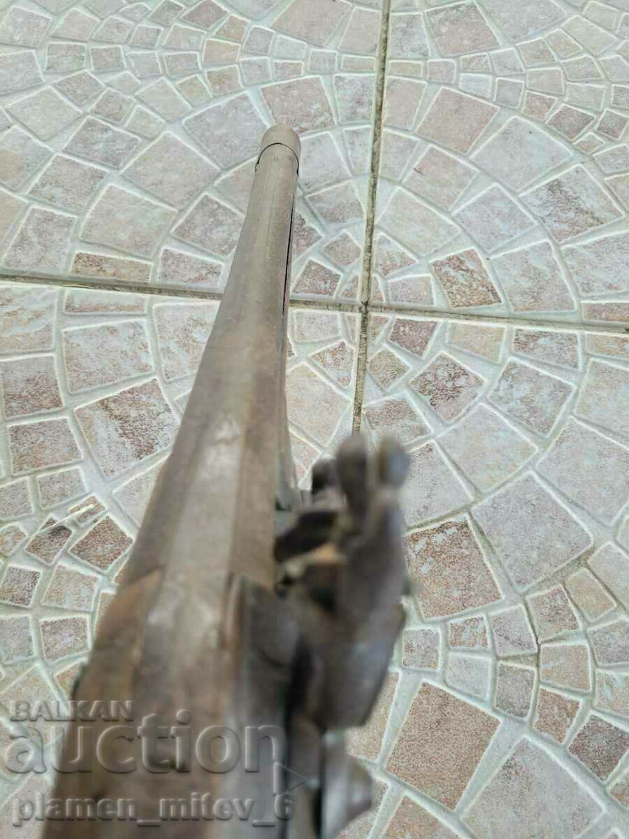 gun, pishtov, flint, euzalia - 6 gun, pishtov, flint, euzalia - 6