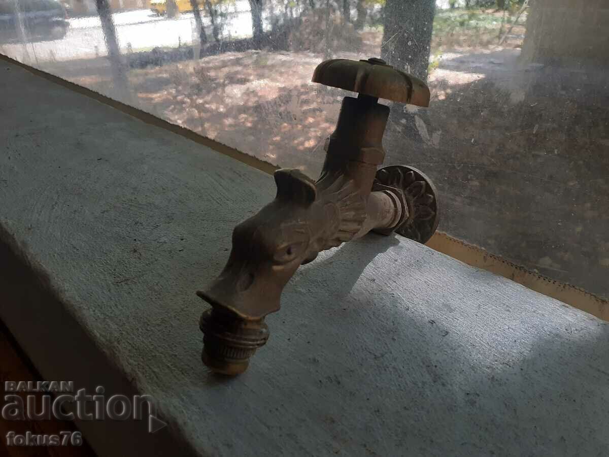 Old bronze lion dragon faucet with price 66.00 BGN | € 33.75 Old bronze lion dragon faucet with price 66.00 BGN | € 33.75