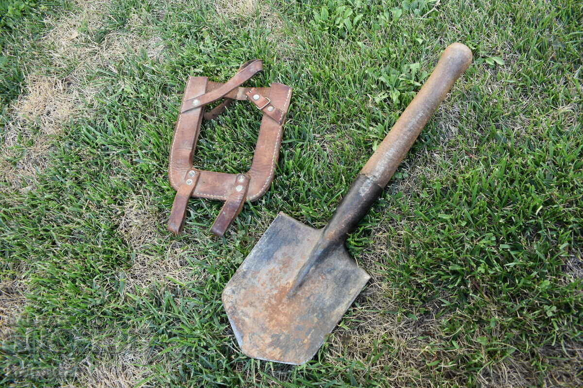 Soldier Shovel with price 60.00 BGN | € 30.68