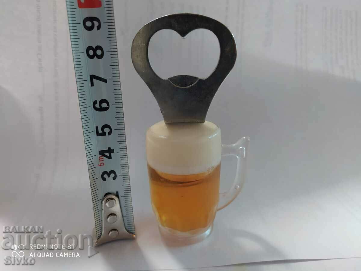 Beer mug opener magnet with price 0.99 BGN | € 0.51 Beer mug opener magnet with price 0.99 BGN | € 0.51