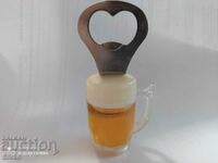 Beer mug opener magnet