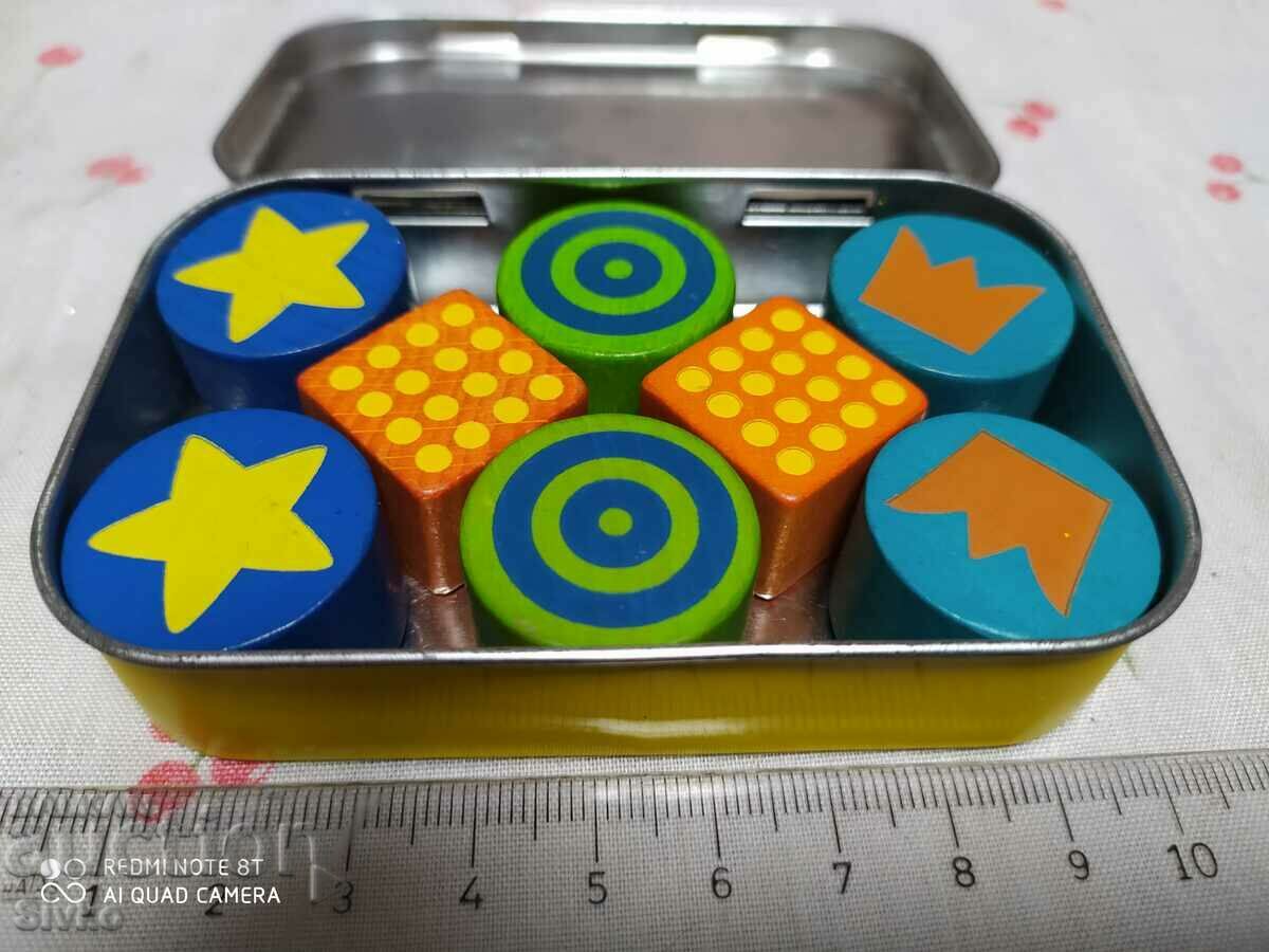 Magneți într-o cutie cu preț 2.99 BGN | € 1.53 Magneți într-o cutie cu preț 2.99 BGN | € 1.53