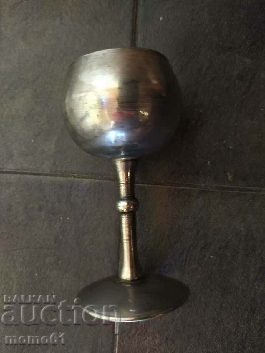 Delivery of Old silver plated candle holder, cup and tray. Delivery of Old silver plated candle holder, cup and tray.